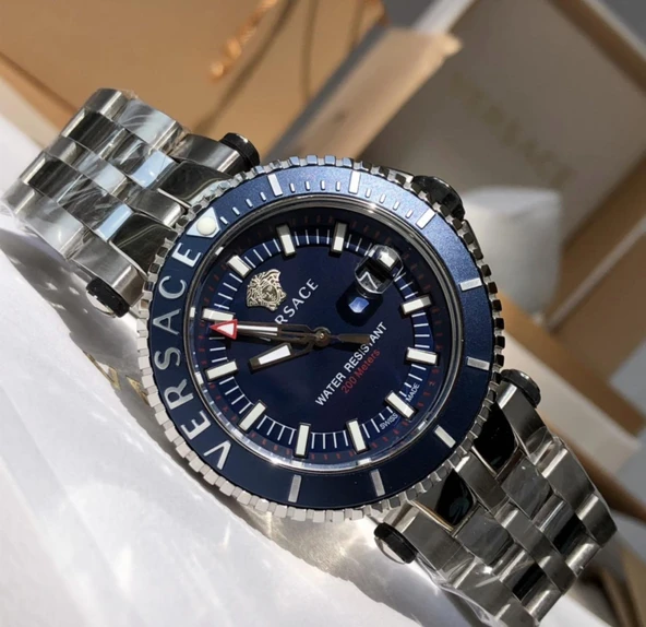 Versace V-Race VRSCVEAK00418 Erkek Kol Saati - Resim 3