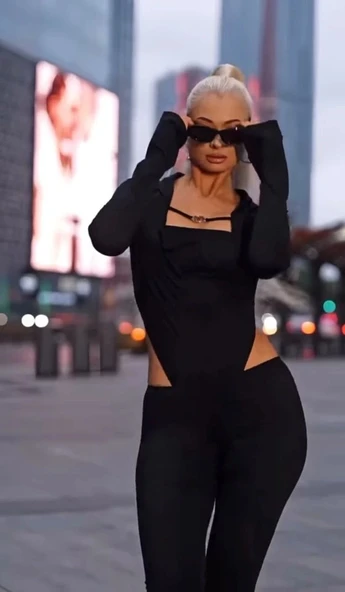 Kadın Uzun Kollu Kare Yaka Toka Ve Bel Dekoltesi Detaylı Tulum Tulum - Resim 3