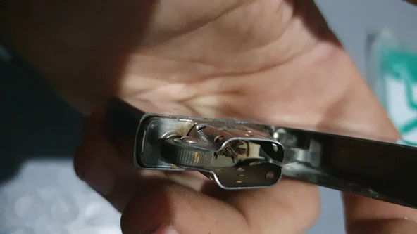 Zippo görünümlü metalik çakmak 1 adet ikinci el - Resim 2