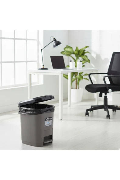 Ark Pedallı Plastik 20 Lt Çöp Kutusu ürün görseli