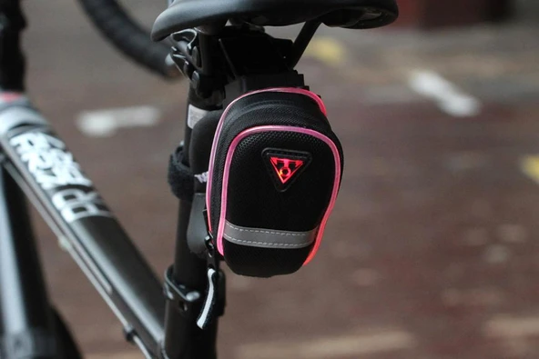 Topeak Aero Wedge IGlow Led Işıklı Sele Altı Çanta 0.5L Small TIG-AW02 - Resim 2