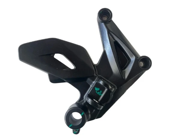 BASAMAK DEMİRİ ÖN SAĞ SİYAH EURO 4 ürün görseli