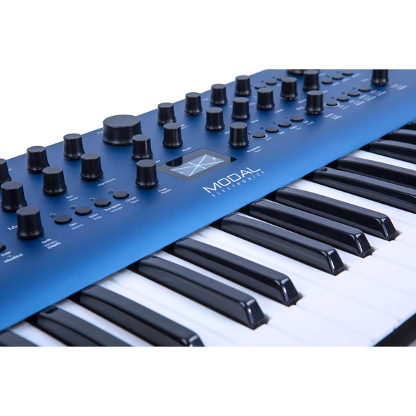 COBALT8X / 61 Tuş / 8-Voice Extended Virtual Analog Synthesizer - Resim 3