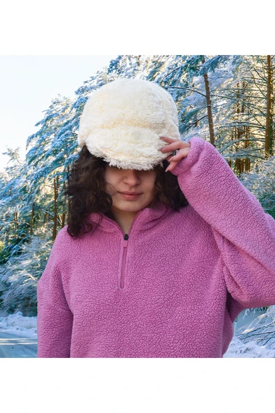 Özgüner Oyuncak Pabtex Sıcak Tutarken Stil Sahibi Olun: Peluş Kadın Kasket Şapka ürün görseli