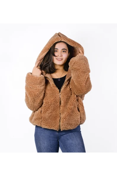 Harika Peluş Fabrikası Kış Modasında Fark Yaratın: Kadın Peluş Montlar ürün görseli 1