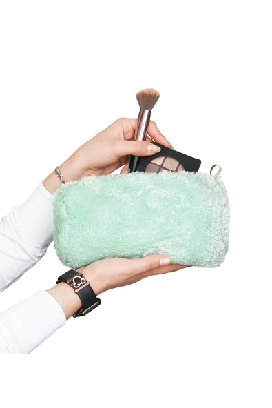 Harika Peluş Fabrikası Yumuşak Peluş Makyaj Çantası - Şık ve Kullanışlı Kadın Kozmetik Çantası - Resim 3