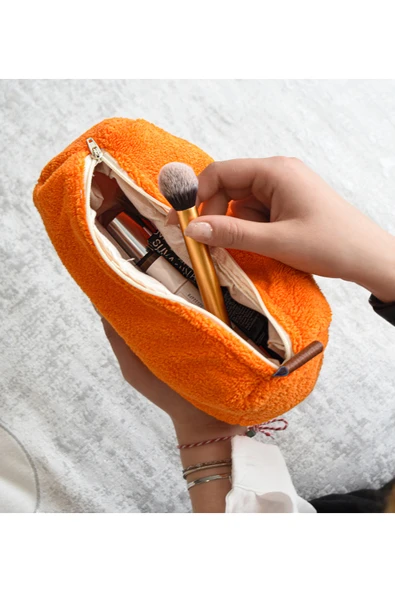 Harika Peluş Fabrikası Yumuşak Peluş Makyaj Çantası - Şık ve Kullanışlı Kadın Kozmetik Çantası - Resim 2