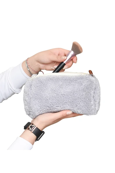 Ayıcı Oyuncak Yumuşak Peluş Makyaj Çantası - Şık ve Kullanışlı Kadın Kozmetik Çantası - Resim 3