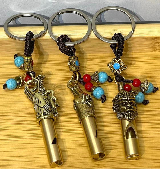 Metal Figürlü Düdük Anahtarlık ürün görseli 1
