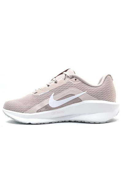 Nike DOWNSHIFTER 13 FD6476 007 Kadın Yürüyüş ve Koşu Ayakkabısı Pudra Beyaz 36-40 - Resim 3