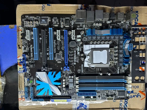 ASUS P7P55D-E DELUXE P55 DDR3 GLAN+SATA 16X 2.EL KULLANILMIŞ - Resim 2