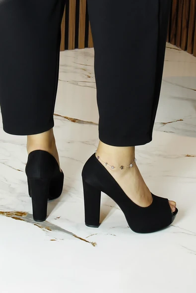Erkan Saçmacı Carolina Siyah Süet Önü Açık Yuvarlak Burun Kalın Platform Topuklu Abiye Ayakkabı - Resim 5