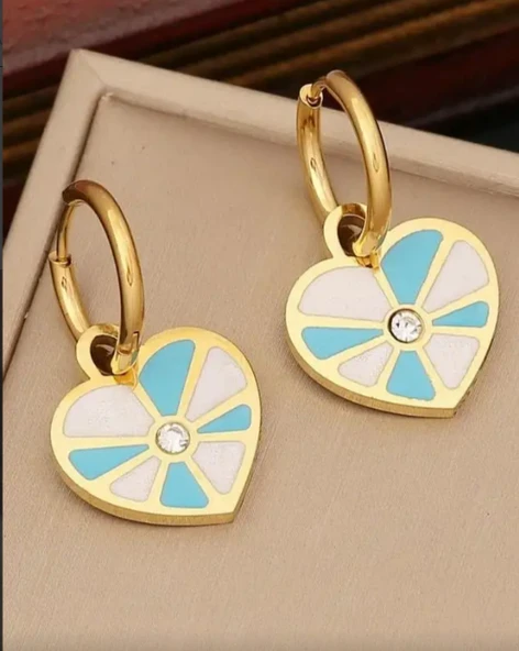 Altın Renk Kalp Figürlü Çelik Küpe (Çift) ürün görseli 1