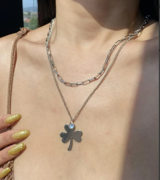 Gümüş Renk Yonca Figürlü Kolye ürün görseli 1