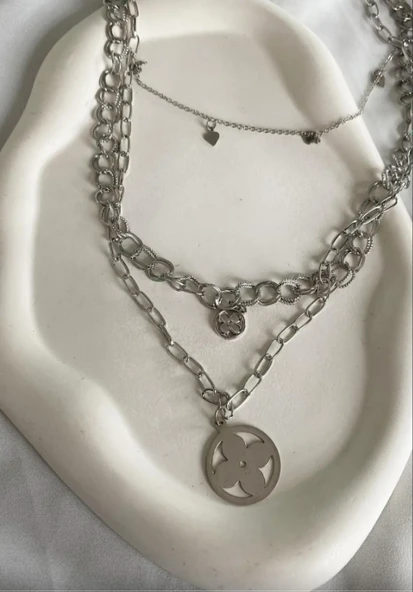 Gümüş Renk Zincir Detaylı Kolye ürün görseli 1