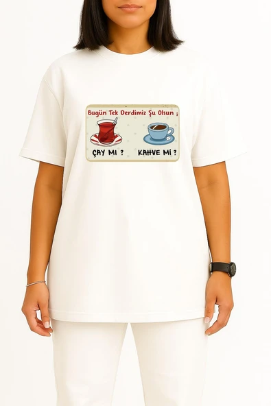 Oversize Çay Mı Kahve Mi Derdimiz Ne Olsun Göğüs Tasarımlı Unisex T-Shirt - Resim 2