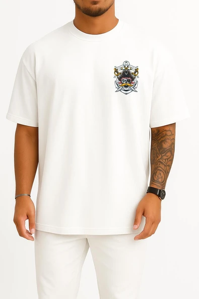 Oversize Mustache Skull Pirate Cep Tasarımlı Unisex T-Shirt ürün görseli