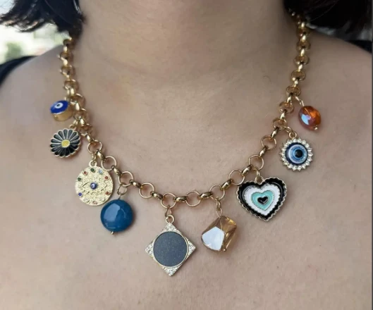 Altın Renk Karışık Figürlü Kolye ürün görseli 1