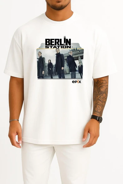 Oversize Berlin Station Series And Season Folder İcons, Berlin Station Göğüs Tasarımlı Unisex T-Shirt - Resim 5