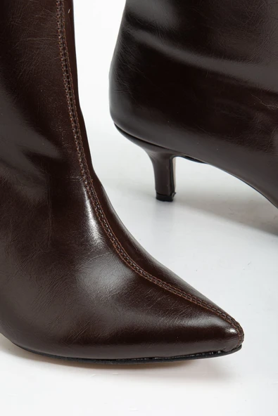 SYT-2025 Kahve Kırışık Rugan Günlük Kadın Çizme - Resim 5