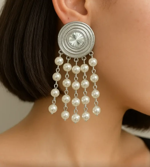 Gümüş Renk Taş Ve İnci Detaylı Tasarım Küpe (Çift) ürün görseli 1