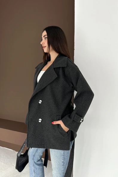 Belden Bağlamalı Düğmeli Kısa Kaşe Kaban - Resim 4