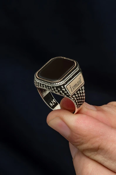 İsimli Siyah Oniks Taşlı Kişiye Özel 925 Erkek Gümüş Yüzük ürün görseli