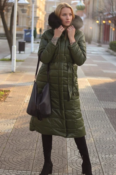 Kışlık Tam Boy Kürklü Şişme Kadın Mont ürün görseli