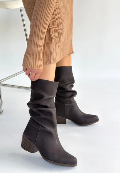 Pabucmarketi Kahverengi Nubuk Körüklü Kadın Topuklu Bot ürün görseli 1