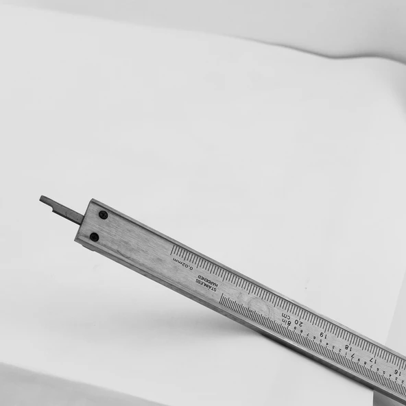 (0.02 Hassasiyet) 200 mm Kilitli Mekanik Kumpas Monoblok Metal Gövde İç Dış Derinlik Ölçüm Aleti - Resim 6