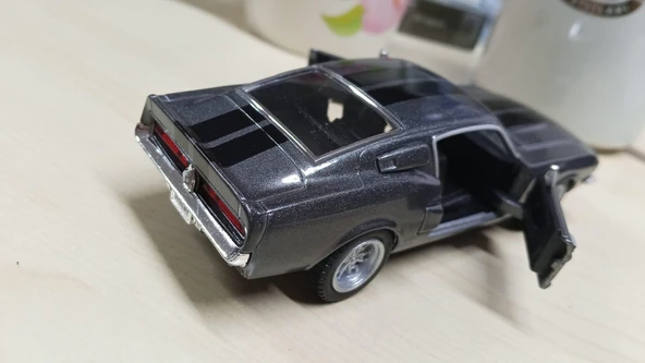 Kinsmart Oyuncak Metal Model Araba 1/36 Çek Bırak 1967 Siyah Shelby Gt-500 Füme - Resim 5