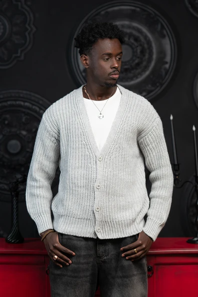 Oversize Crop Model V Yaka Düğme Kapamalı Örgü Hırka - Resim 3