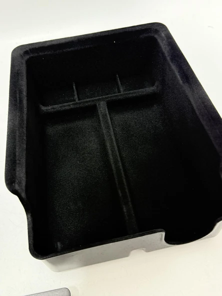 Tesla Model 3 ve Model Y Kadife Kaplama Orta Konsol Düzenleyici - Resim 8