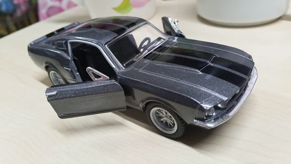 Kinsmart Oyuncak Metal Model Araba 1/36 Çek Bırak 1967 Siyah Shelby Gt-500 Füme ürün görseli 1