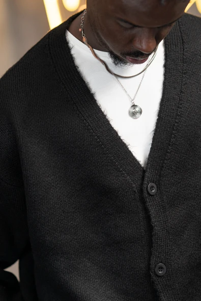 Oversize V Yaka Düğme Kapamalı Salaş Model Hırka - Resim 6