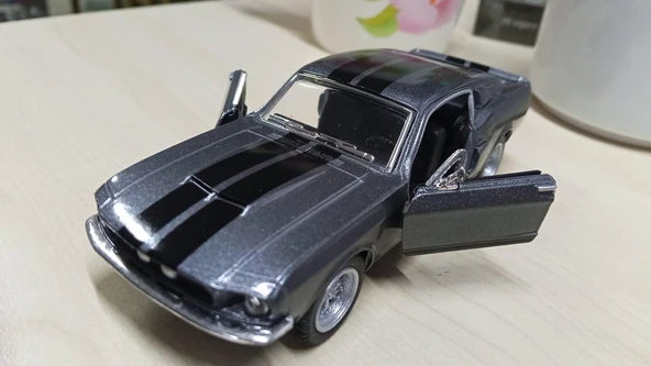 Kinsmart Oyuncak Metal Model Araba 1/36 Çek Bırak 1967 Siyah Shelby Gt-500 Füme - Resim 3