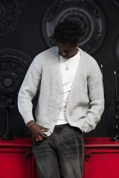 Oversize Crop Model V Yaka Düğme Kapamalı Örgü Hırka - Resim 2