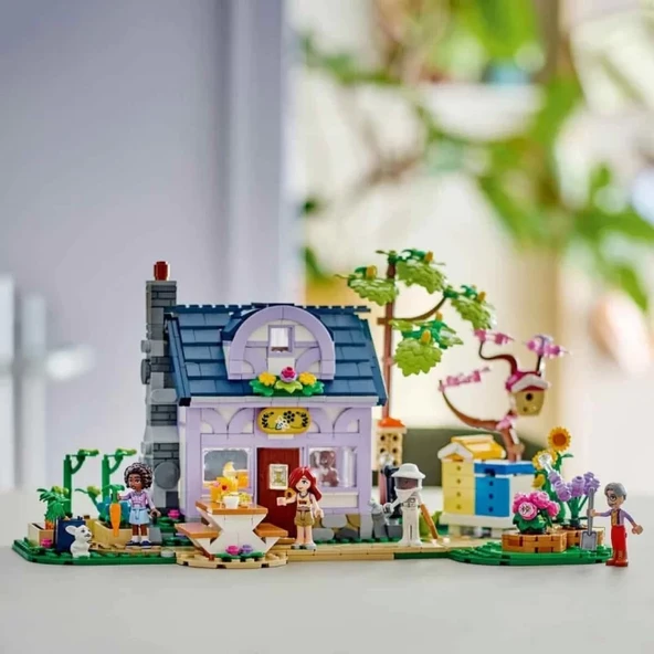 LEGO Friends Arıcıların Evi ve Çiçek Bahçesi 42669 - Resim 3