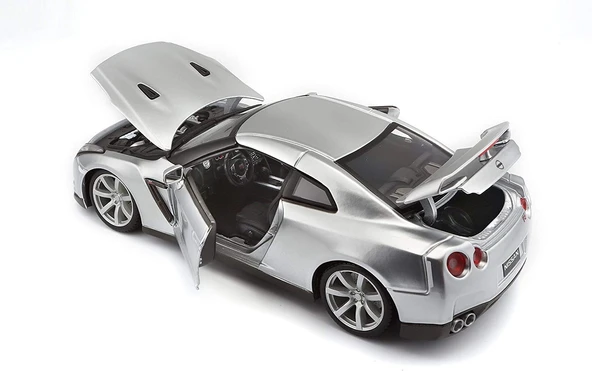 Bburago 1:18 Nissan GT-R R35 2009 Model Araba - Resim 3