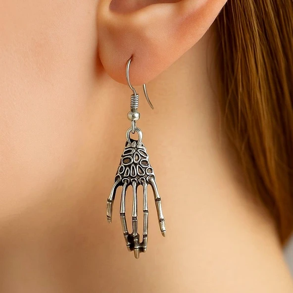 Gotik İskelet El Şekilli Kadın Küpe Çift Adet Gümüş Kaplama El Yapımı Küpe ürün görseli 1