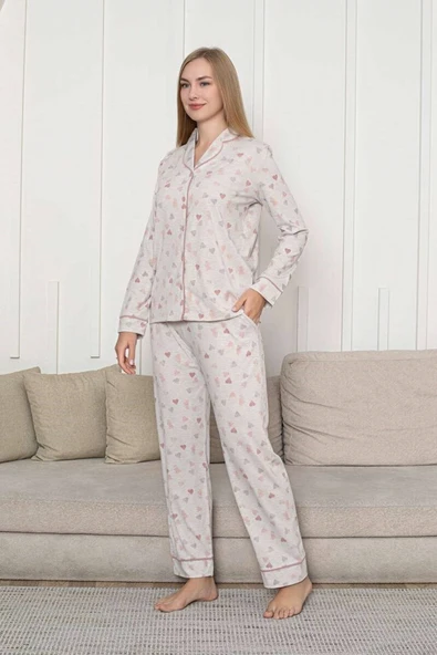 Kadın Bej Kalpli Mevsimlik Boydan Önden Düğmeli Gömlek Yaka Likralı Viskon Uzun Kol Cepli Pijama Takımı - Resim 3