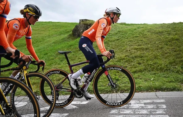 Santini BOELS DOLMANS Uzun Kollu Unisex Takım Forması RE2160757BD - Resim 3