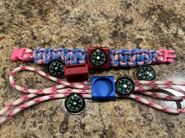 Byr Paracord Bilezik Pusulası (Plastik Aparattır!!!) 3D ürün görseli