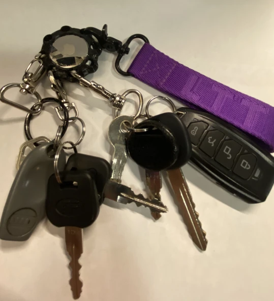 Byr Apple Hava Etiketi - Anahtar Yüzük Değiştirilmesi (Plastik Aparattır!!!) 3D - Resim 2