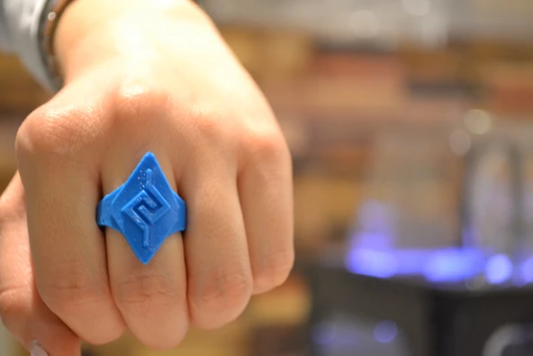 Byr Maya Üçgenleri Yüzük (Plastik Aparattır!!!) 3D ürün görseli