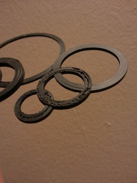 Byr Özelleştirilmiş Eğlenceli Yüzükler Kolyem (Plastik Aparattır!!!) 3D ürün görseli