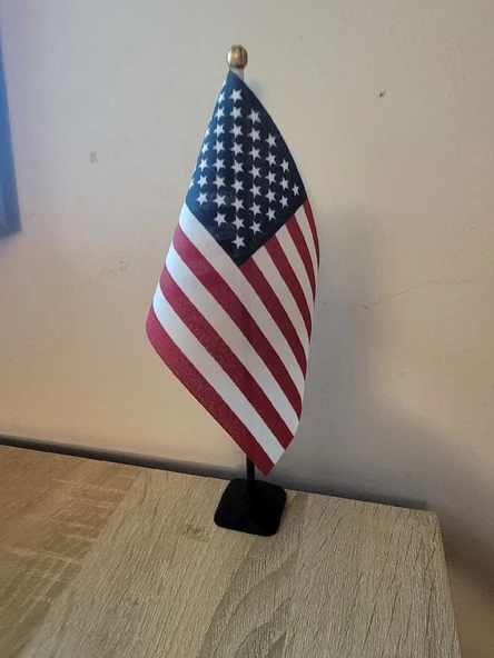 Byr Vatandaşlık Tablo Bayrağı Sahibi (Sadece Plastik Aparattır!!!) 3D ürün görseli