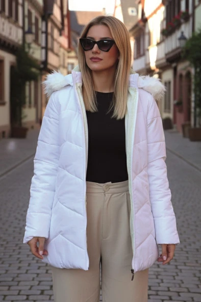 Kışlık Kürklü Kapüşonlu Kadın Şişme Mont ürün görseli 1