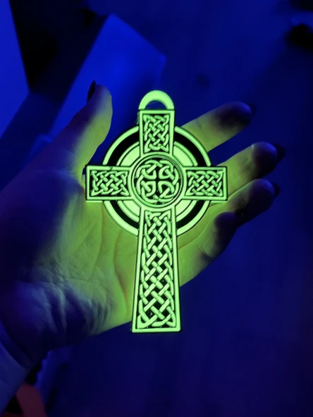 Byr Celtic Cross Kolye (Sadece Plastik Aparattır!!!) 3D ürün görseli