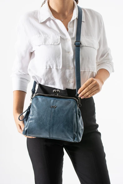 Yıkama Deri Klipsli Fermuarlı 3 Bölmeli Burslu Omuz Çantası Mavi Model:(571-13T) ürün görseli 1